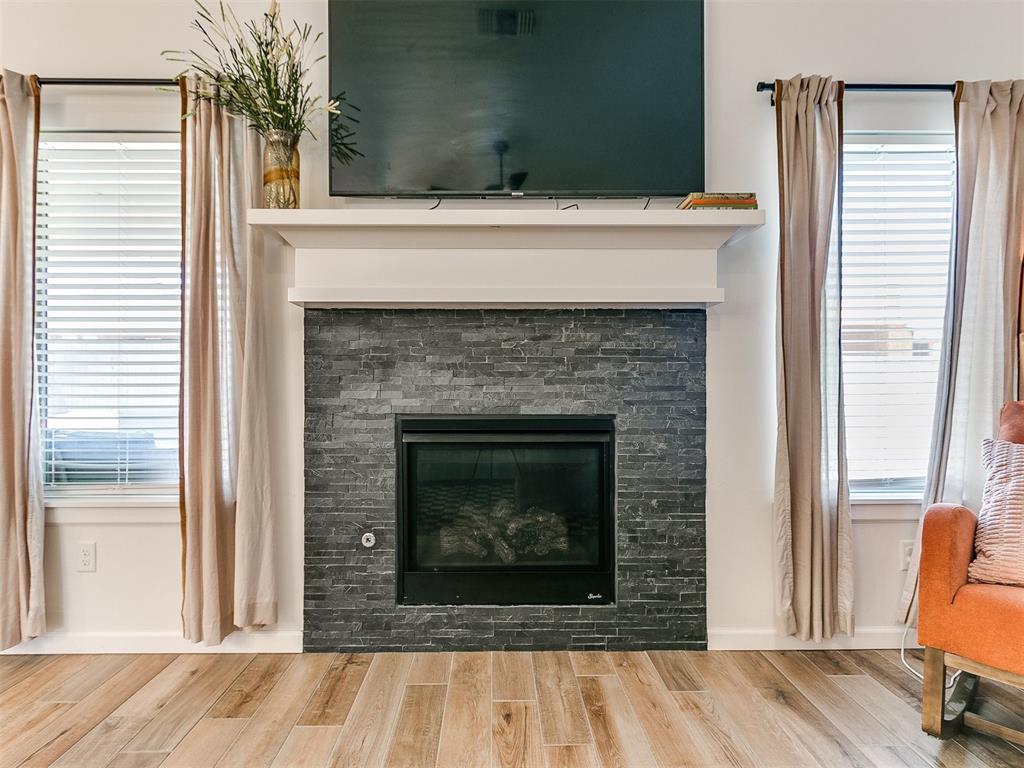 2821 Hazel Hollow