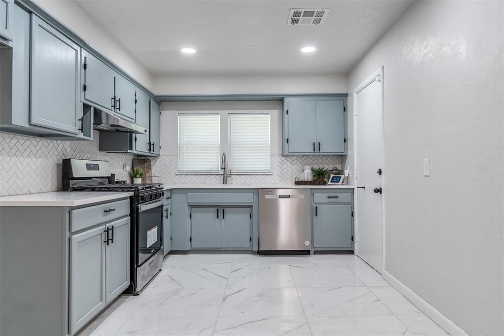 1100 Hazelwood Drive