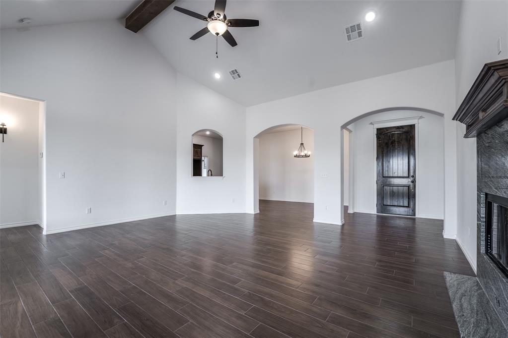 2434 Canyon Circle
