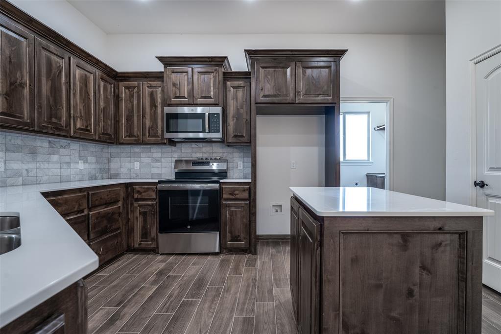 2434 Canyon Circle