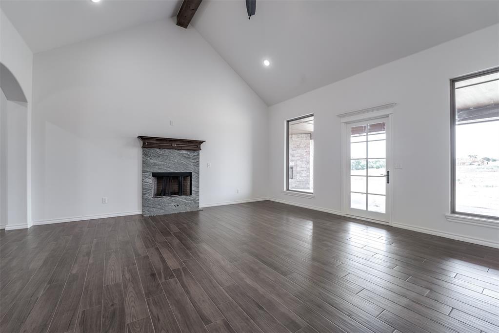 2434 Canyon Circle