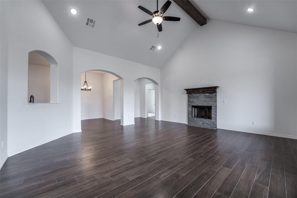 2434 Canyon Circle