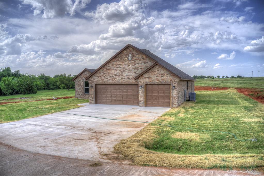 2434 Canyon Circle