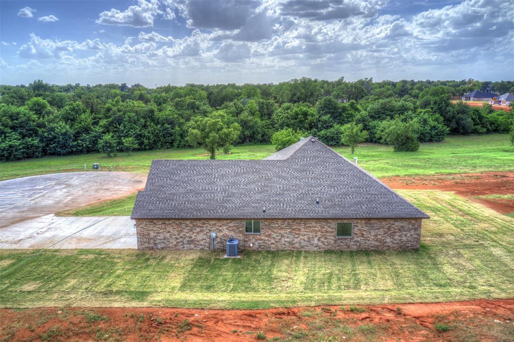 2434 Canyon Circle