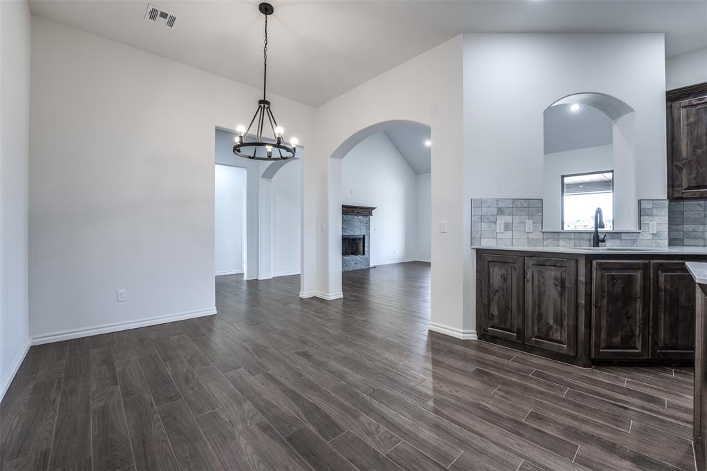 2434 Canyon Circle