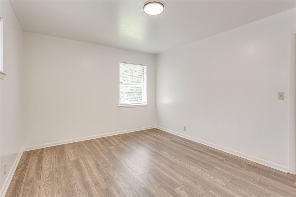 4104 NW Liberty Street