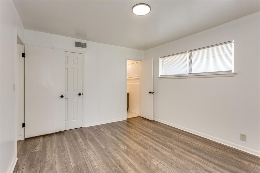 4104 NW Liberty Street