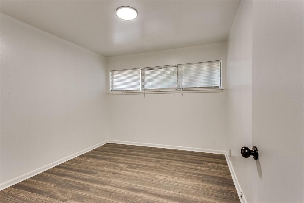 4104 NW Liberty Street