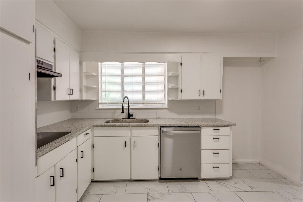 4104 NW Liberty Street