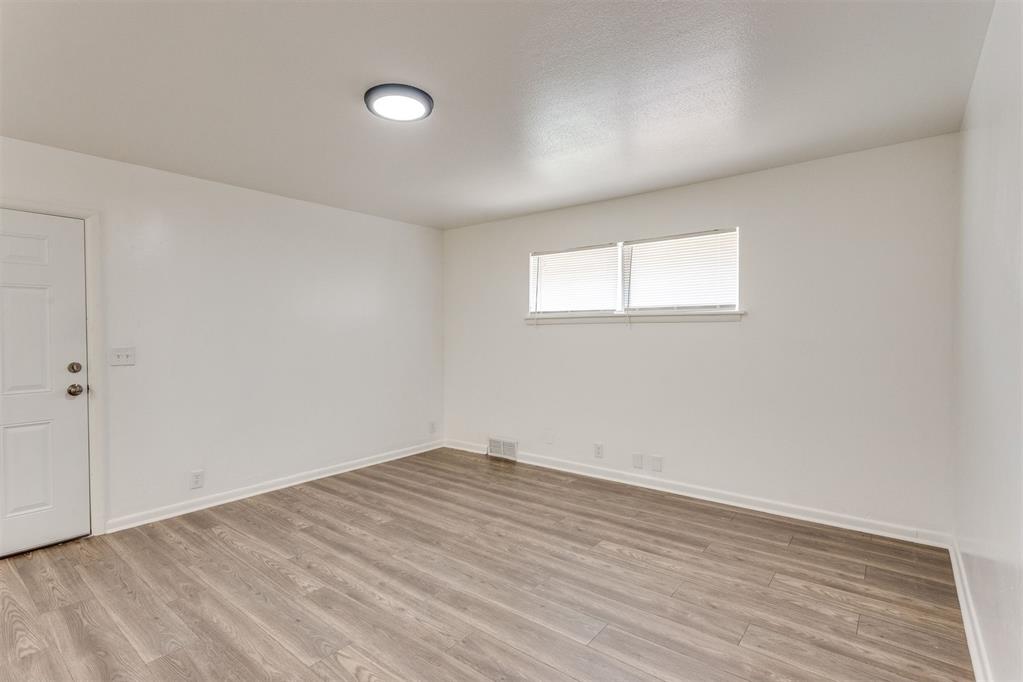 4104 NW Liberty Street