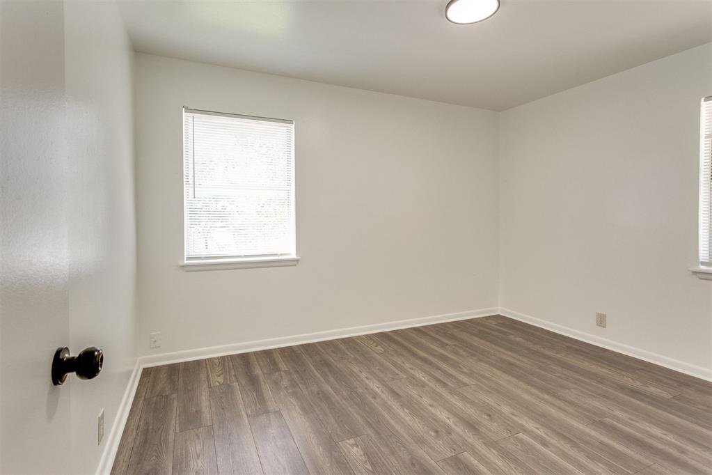 4104 NW Liberty Street