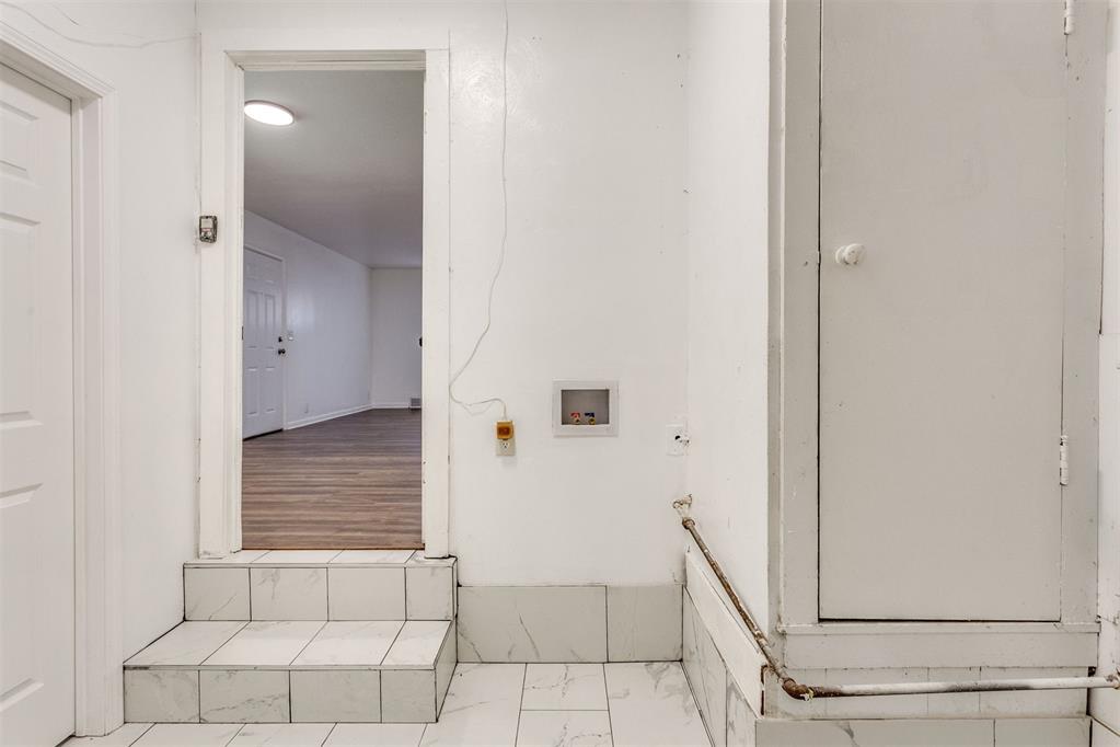 4104 NW Liberty Street