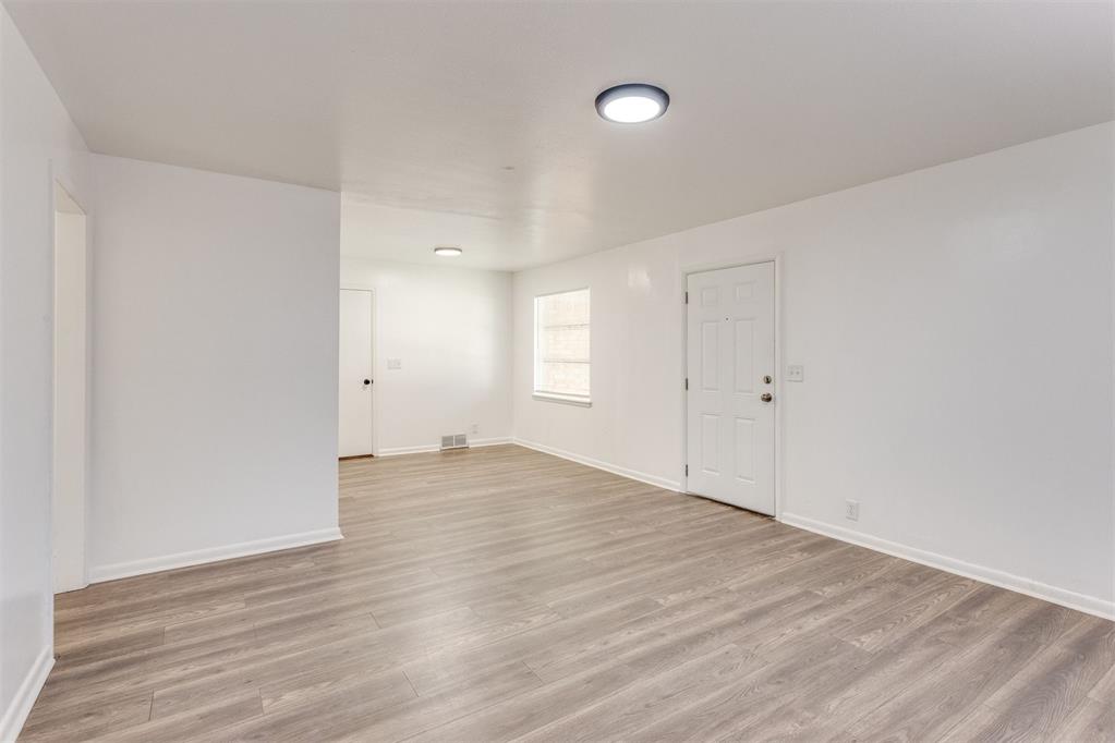 4104 NW Liberty Street