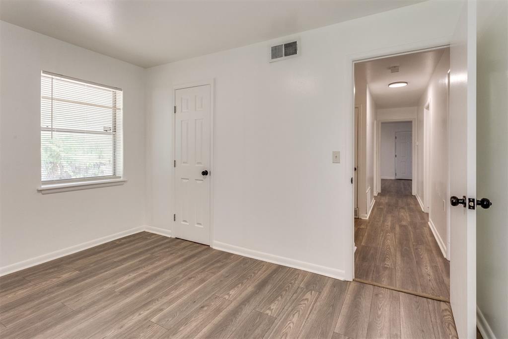 4104 NW Liberty Street