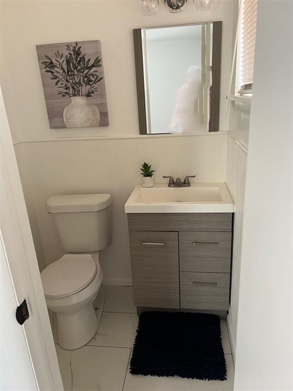 4104 NW Liberty Street