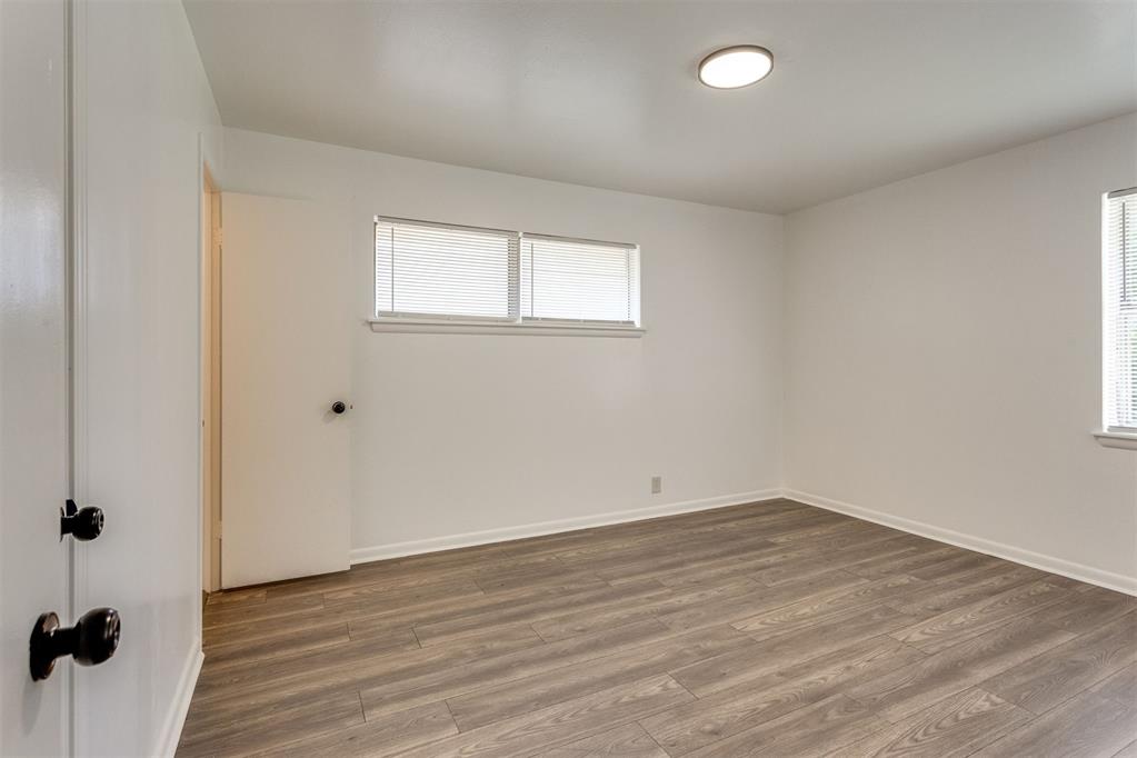 4104 NW Liberty Street