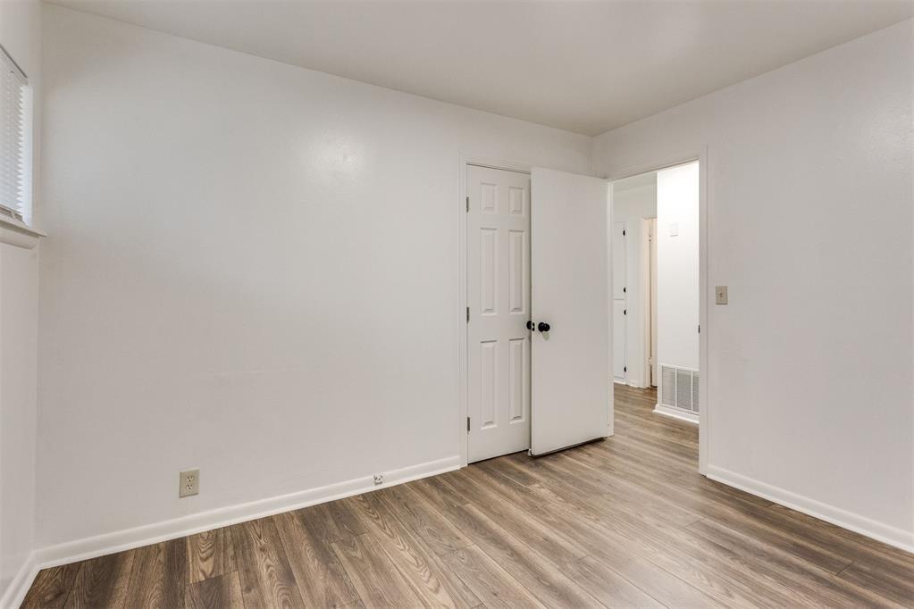 4104 NW Liberty Street