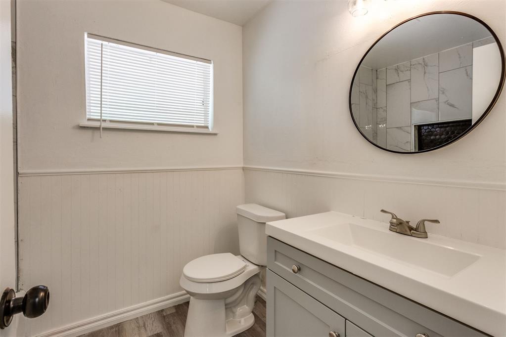 4104 NW Liberty Street