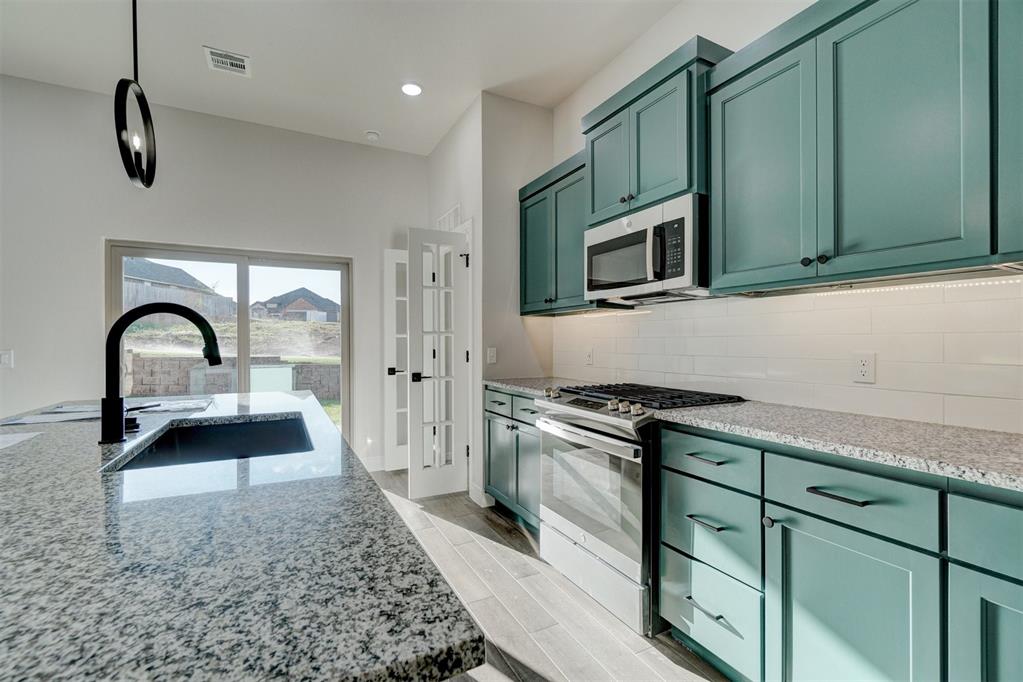 1918 Oakville Court