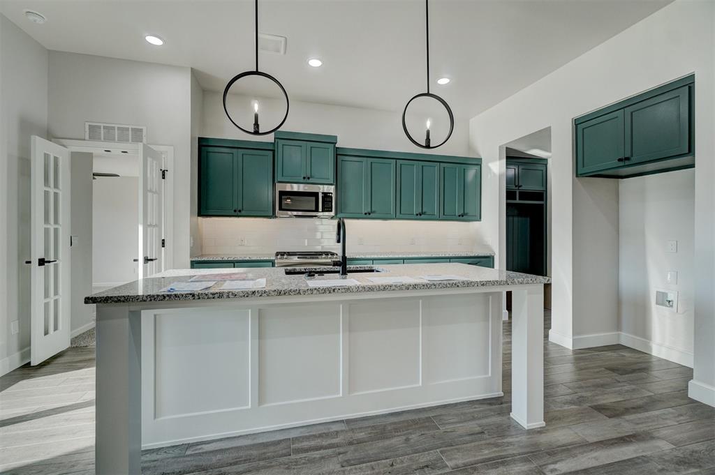 1918 Oakville Court