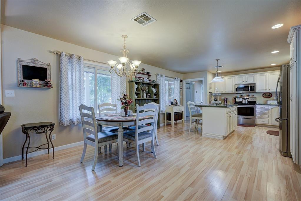 10 Oakwood Drive