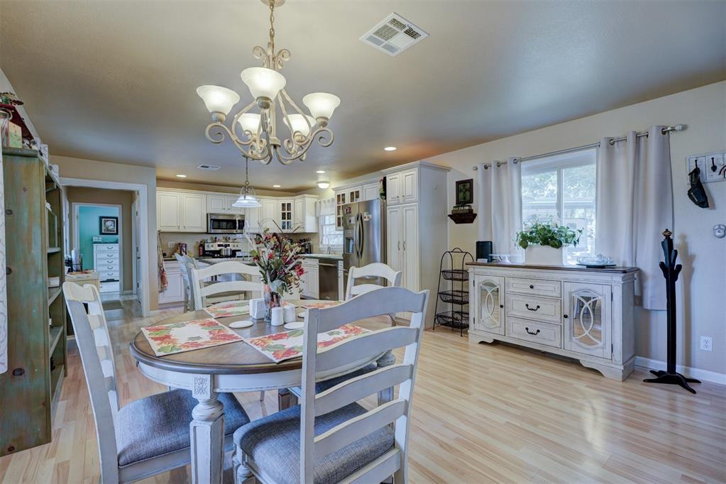 10 Oakwood Drive