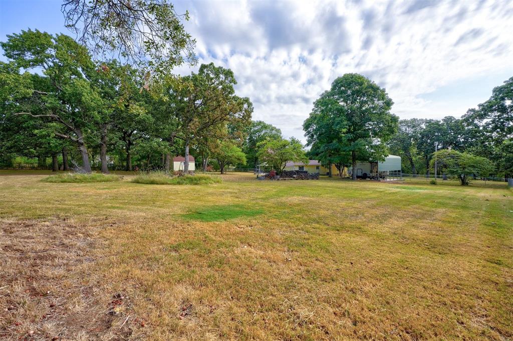 10 Oakwood Drive