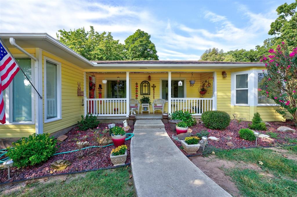 10 Oakwood Drive