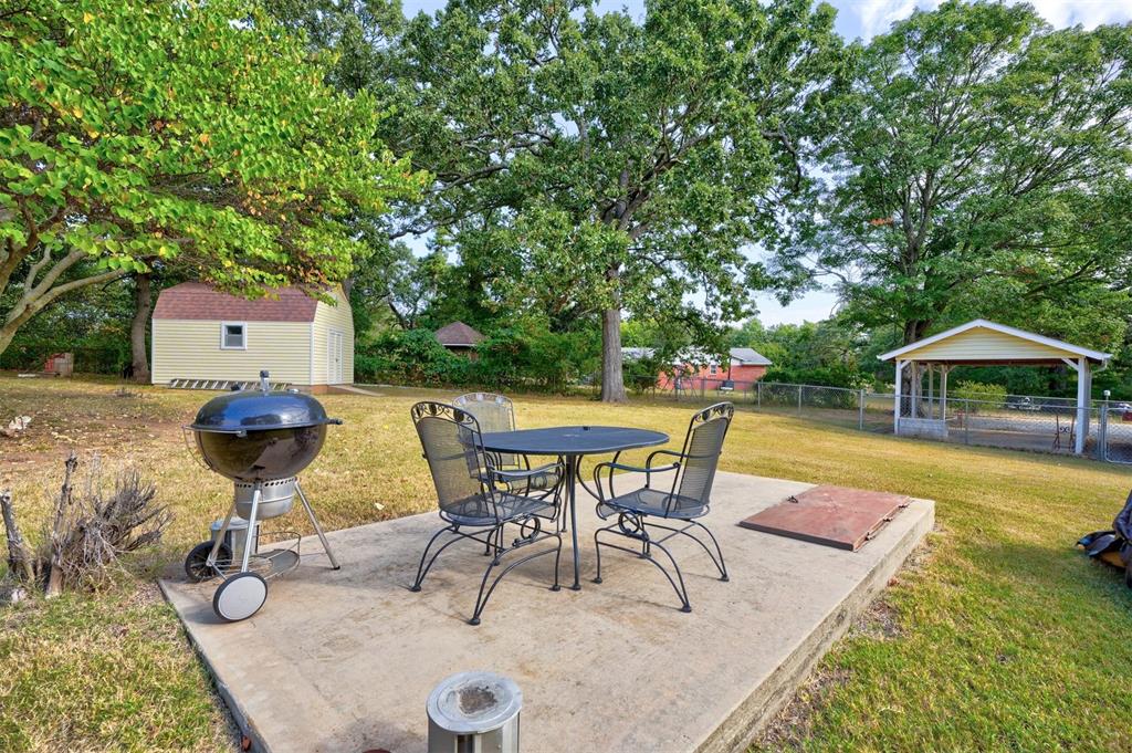 10 Oakwood Drive