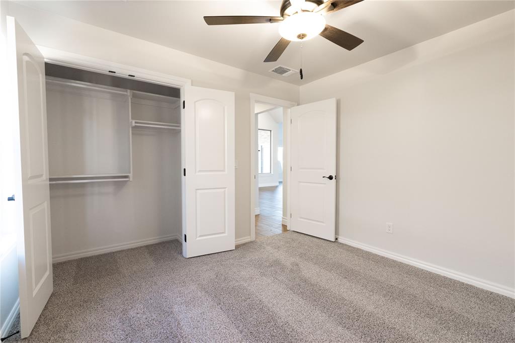 3200 Grasshopper Way