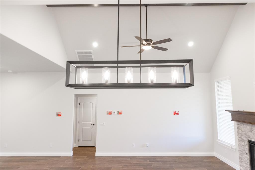 3200 Grasshopper Way