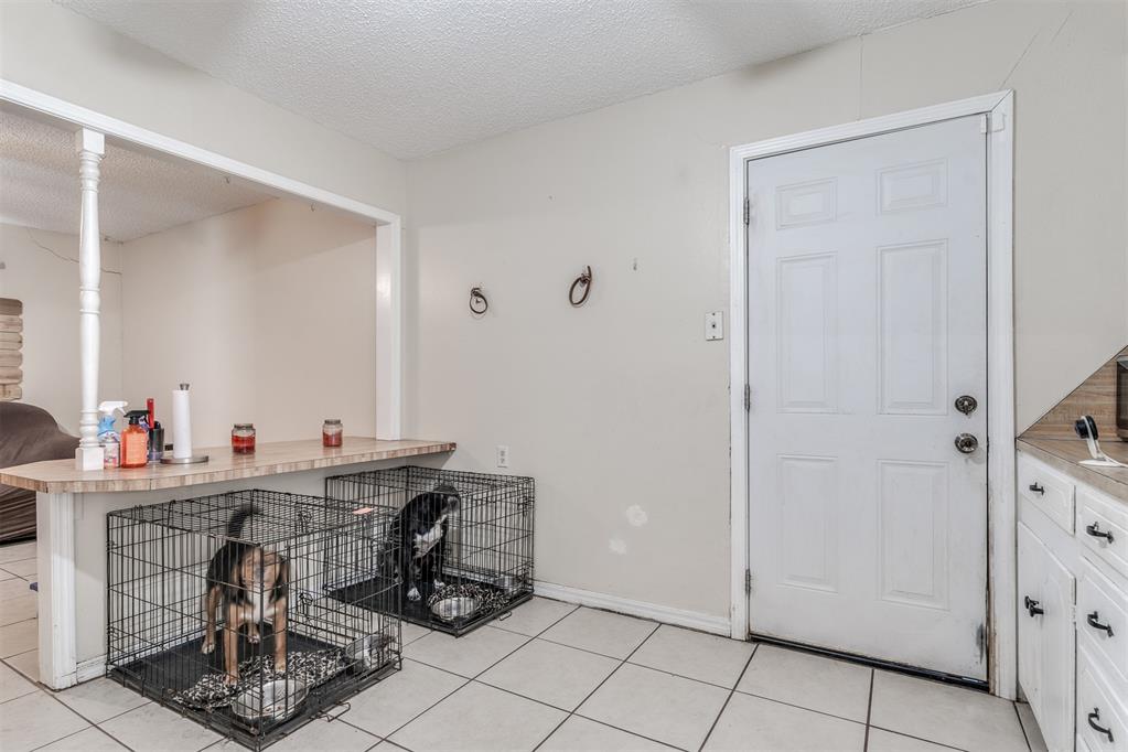 1037 Montgomery Circle
