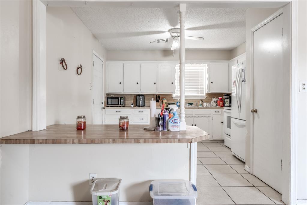 1037 Montgomery Circle