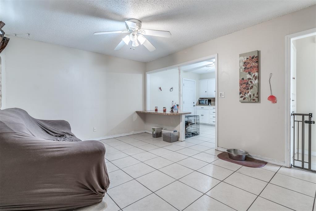 1037 Montgomery Circle
