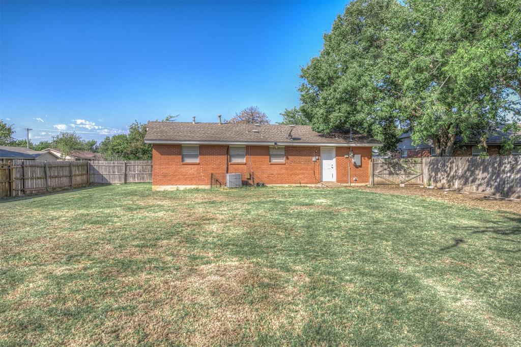 1037 Montgomery Circle