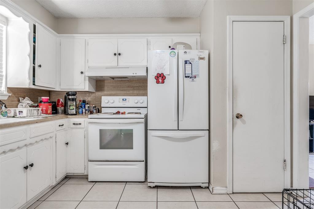 1037 Montgomery Circle
