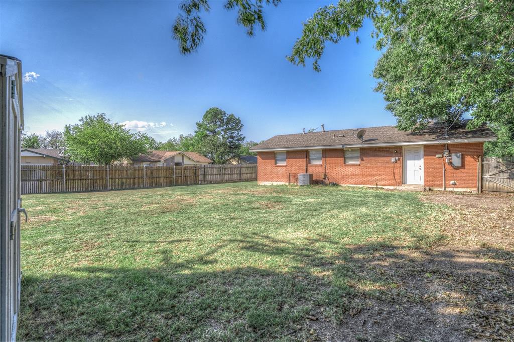 1037 Montgomery Circle