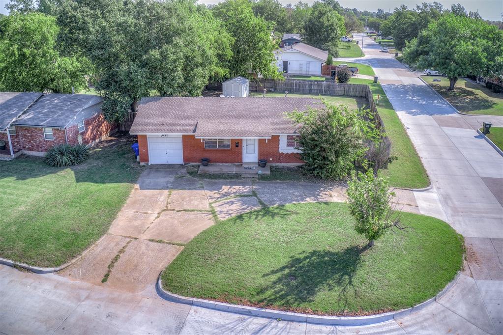 1037 Montgomery Circle
