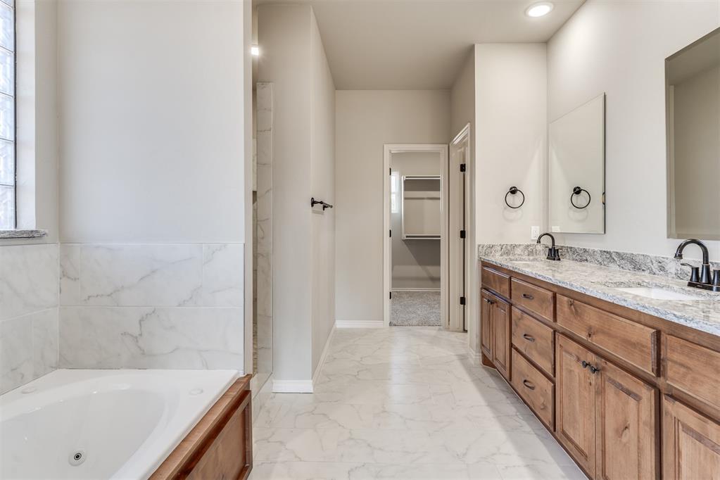 2268 S Murphy's Ridge Road