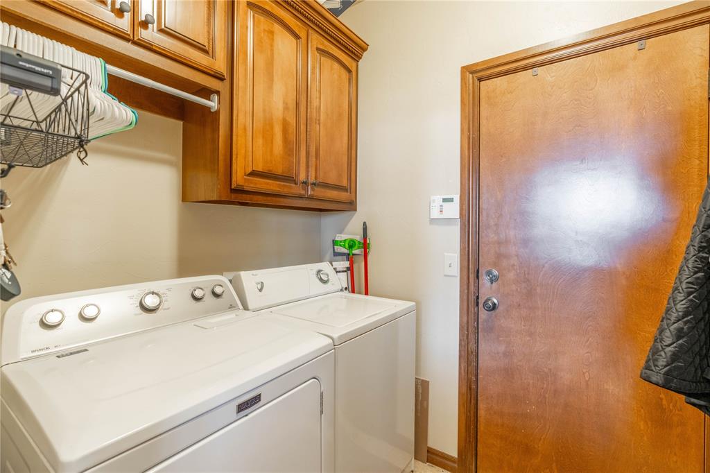 1208 Summerhill Drive