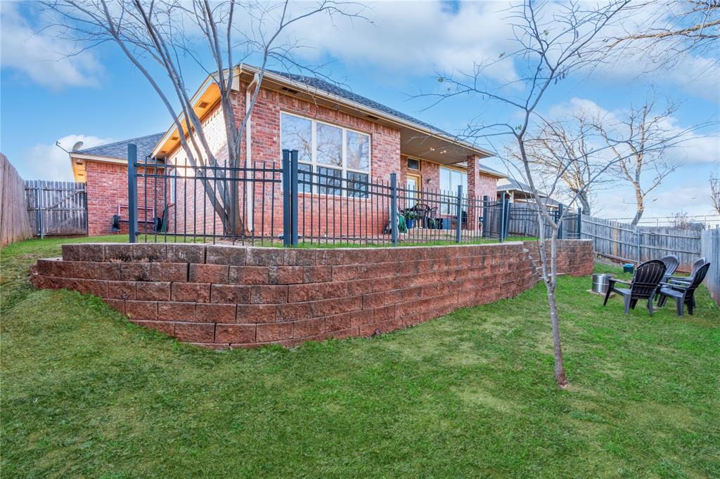1208 Summerhill Drive