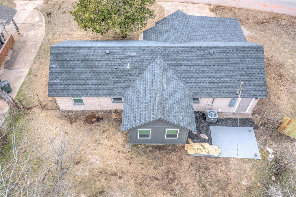 1900 Lariet Lane