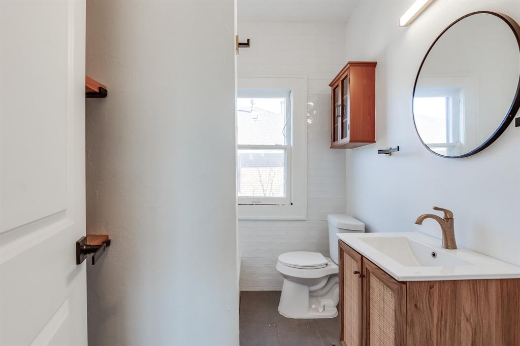 1304 NE 16th Street