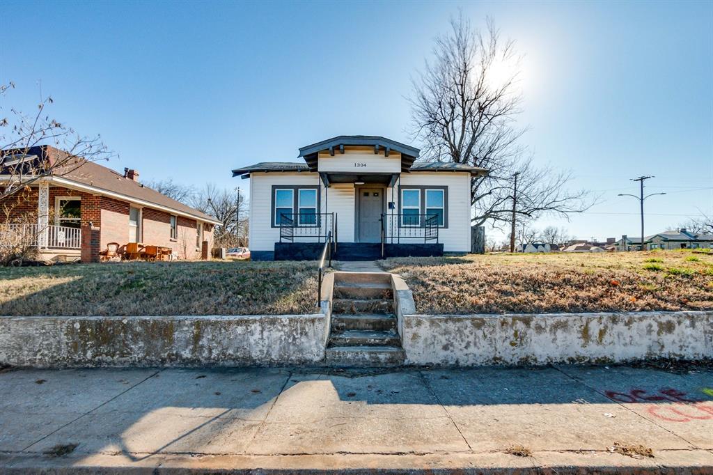 1304 NE 16th Street