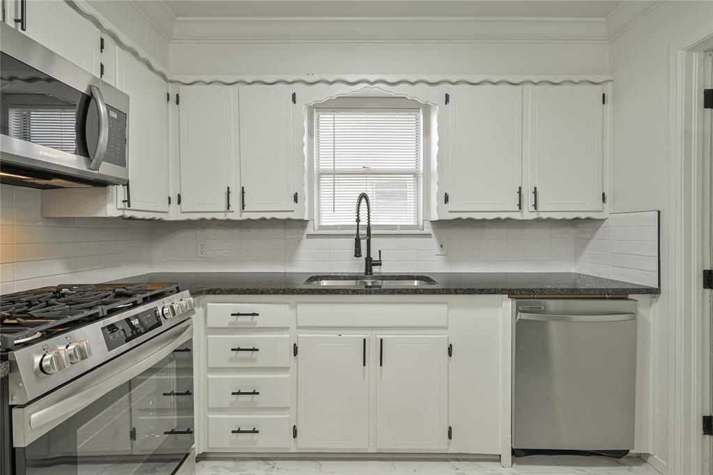 6317 S Durland Avenue