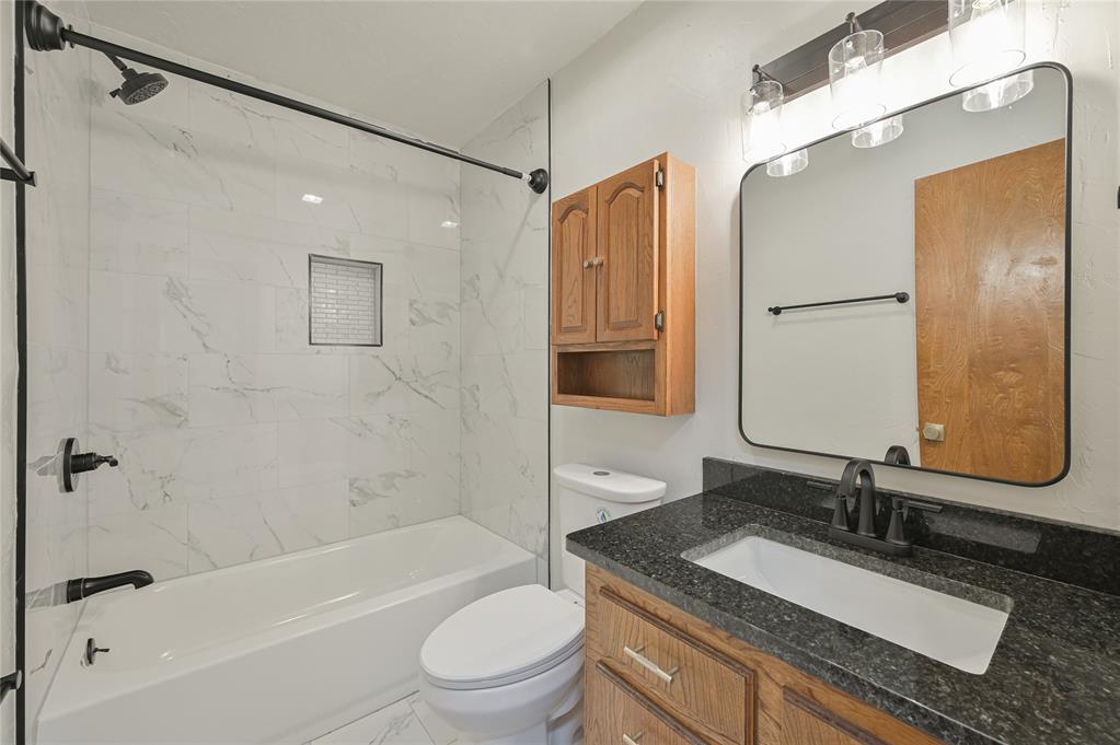 116 N Eastgate Drive