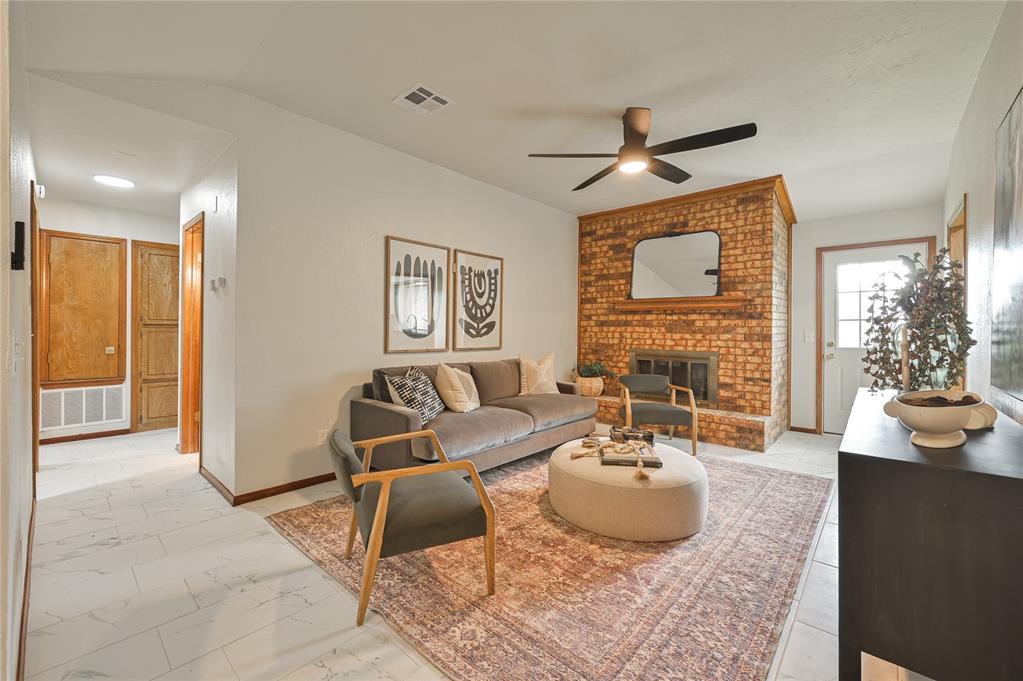 116 N Eastgate Drive