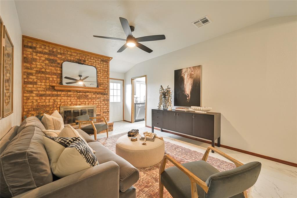 116 N Eastgate Drive