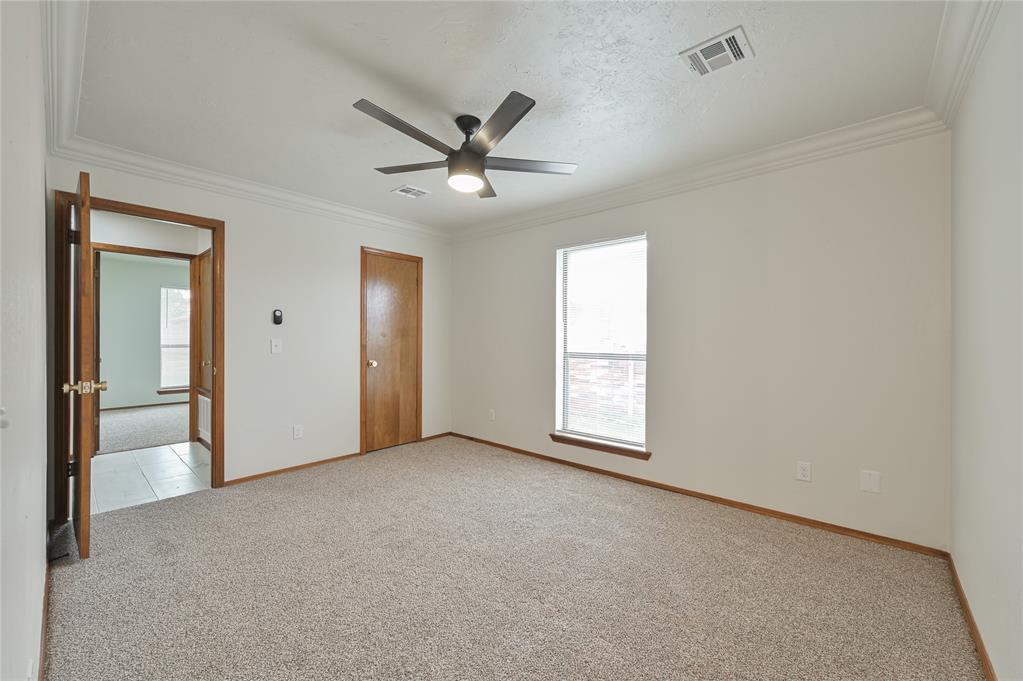 116 N Eastgate Drive