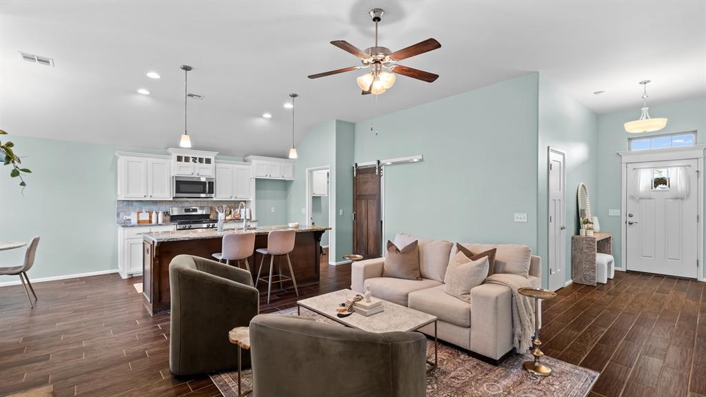 3109 Texarkana Court